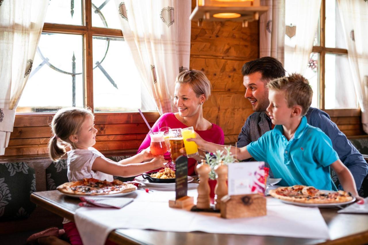 Trattlers Hof-Chalets Bad Kleinkirchheim Zewnętrze zdjęcie